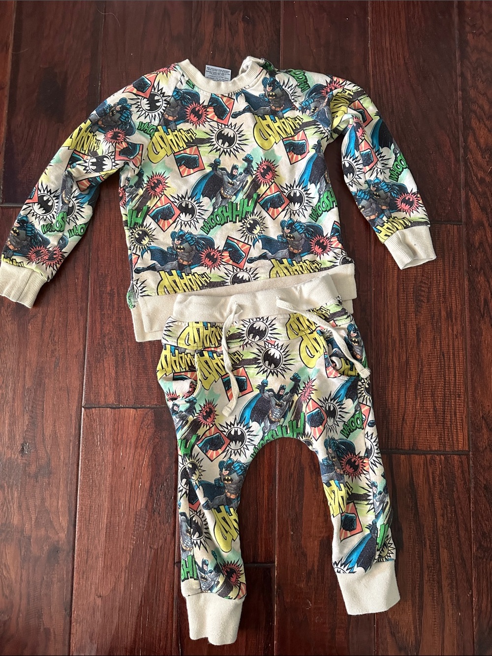 Bums and Roses Kids Batman Comic Print Sweatshirt & Joggers Set - Multi Color